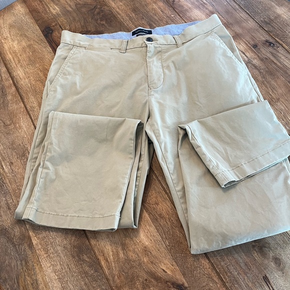 Tommy Hilfiger Khakis - Picture 8 of 8